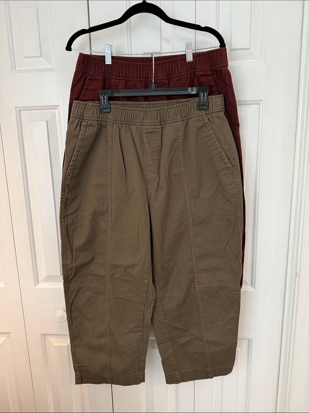 Old Navy Barrel pants (lot of 2)